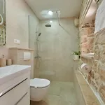 Bed and breakfast Kudelik - Stone Story 4*