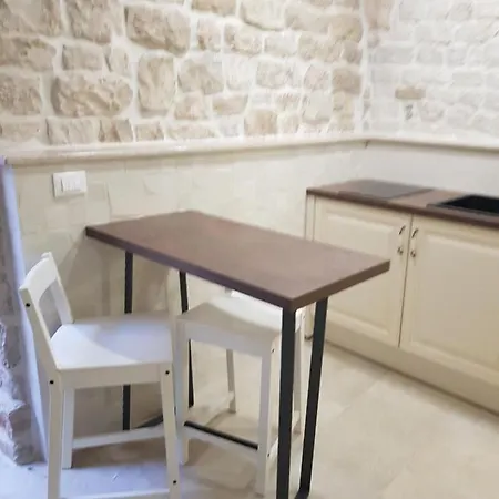 Kudelik - Stone Story Couette-café 4*