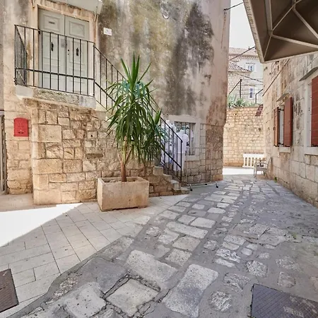 Kudelik - Stone Story Trogir