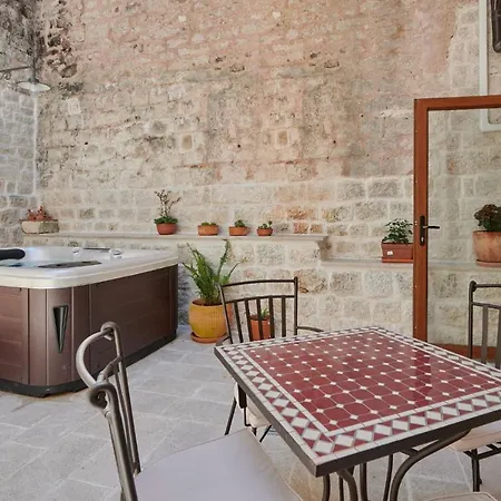 Bed & Breakfast Kudelik - Stone Story