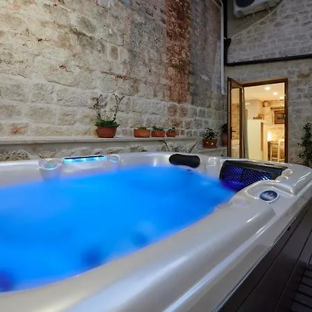 Kudelik - Stone Story Trogir