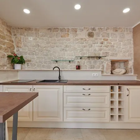 Kudelik - Stone Story