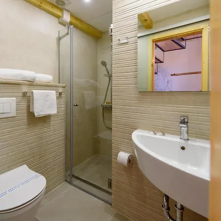 Kudelik - Stone Story Couette-café