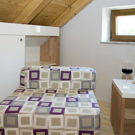 Kudelik - Stone Story Bed & Breakfast