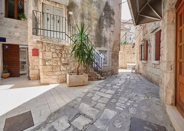 Kudelik - Stone Story Trogir