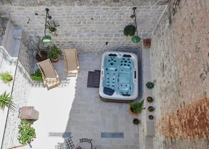 Kudelik - Stone Story Bed & Breakfast 4*