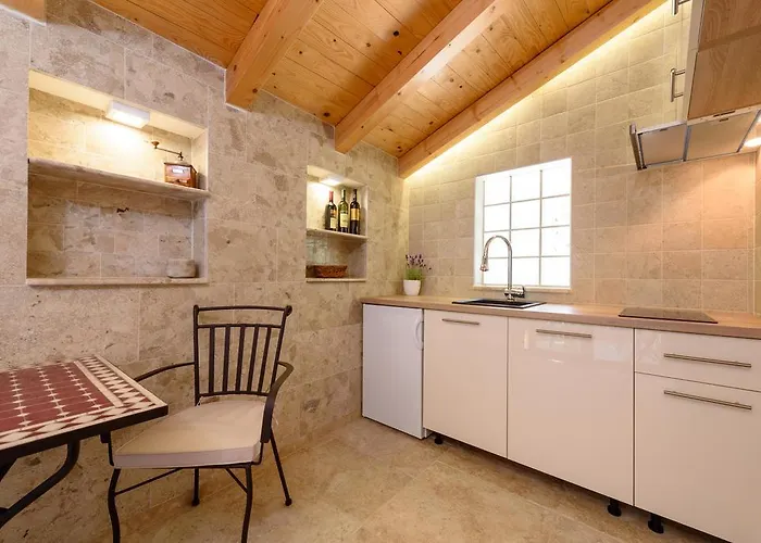 Kudelik - Stone Story 4* Trogir