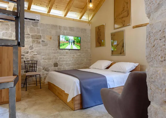 Bed & Breakfast Kudelik - Stone Story 4*