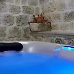 Villa Kudelik - Stone Story 4* Trogir