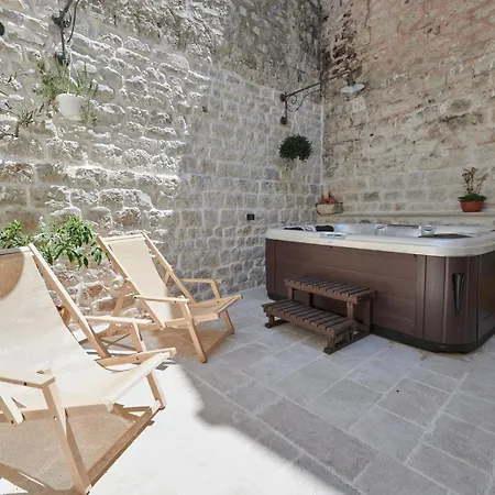 Kudelik - Stone Story Bed and breakfast Trogir