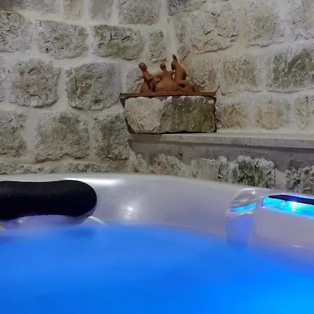 Kudelik - Stone Story 4* Trogir