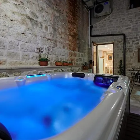 Kudelik - Stone Story Bed and breakfast 4*
