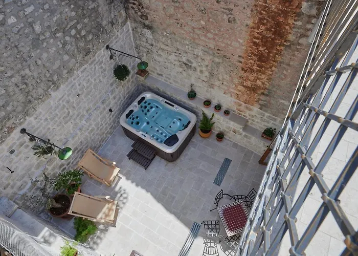 Bed and Breakfast Kudelik - Stone Story