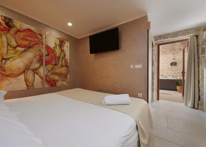 Kudelik - Stone Story Τρογκίρ