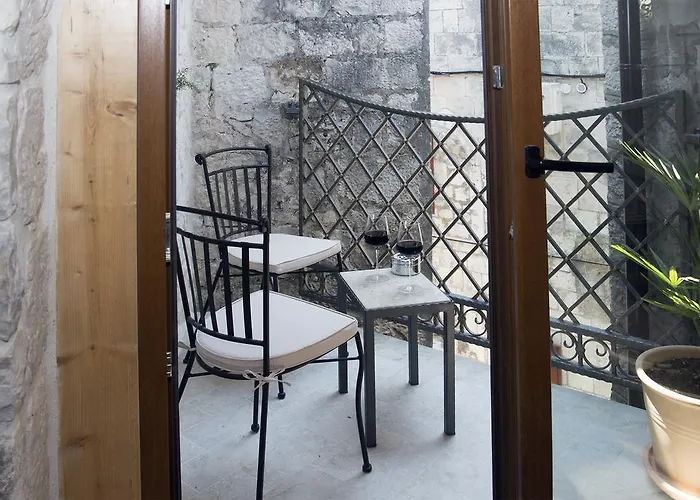 Bed and Breakfast Kudelik - Stone Story 4*